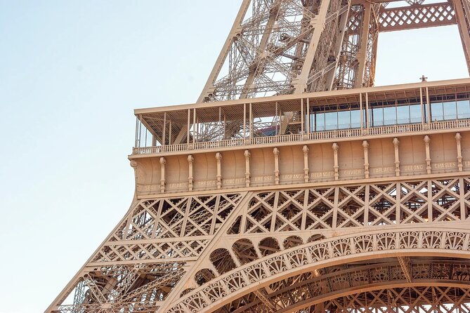 Half-Day Eiffel Tower and Seine River Cruise Private Tour