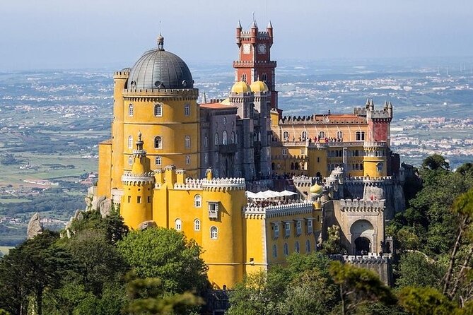 Half Day Park and Pena Palace and Sintra Village Private Tour