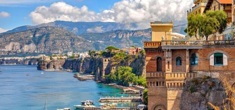 Half Day Tour in Positano and Amalfi