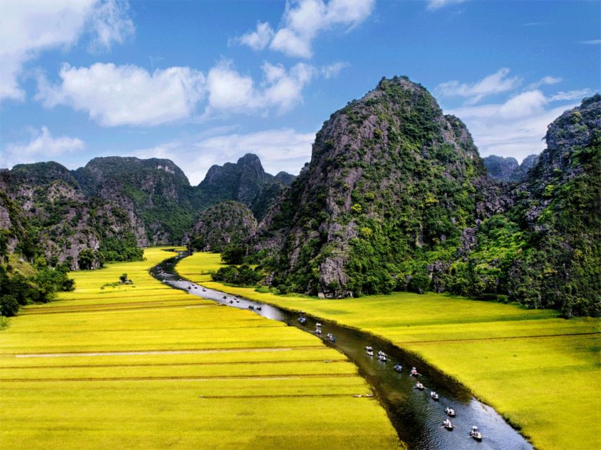 Hanoi: Full Day Guided Tour of Hoa Lu, Trang An, Mua Cave