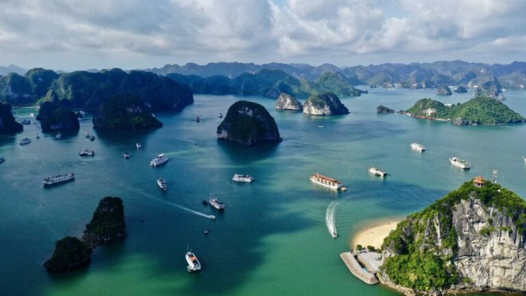 Hanoi Halong Luxury Day Tour With Private Cabin