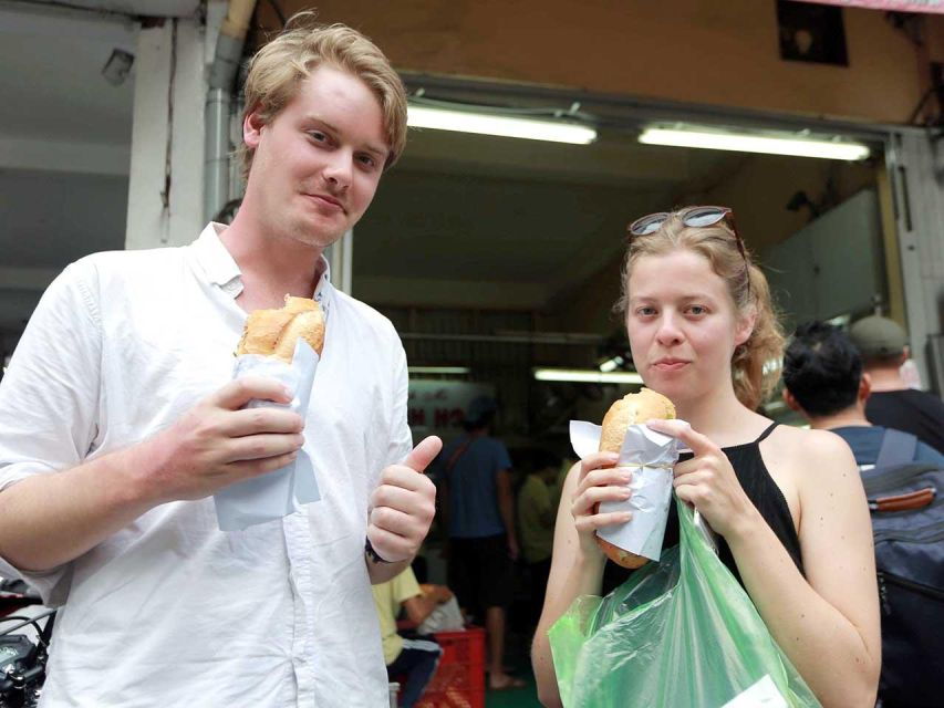 1 hanoi street food tour visit train street small group Hanoi: Street Food Tour & Visit Train Street - Small Group