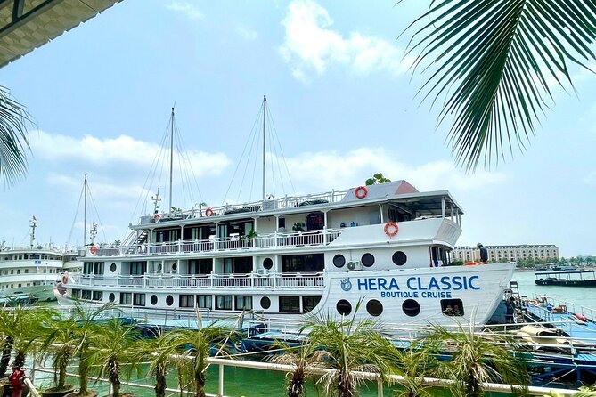 1 hera classic cruise 2 days 1 night explore halong bay from hanoi Hera Classic Cruise 2 Days 1 Night Explore Halong Bay From HANOI