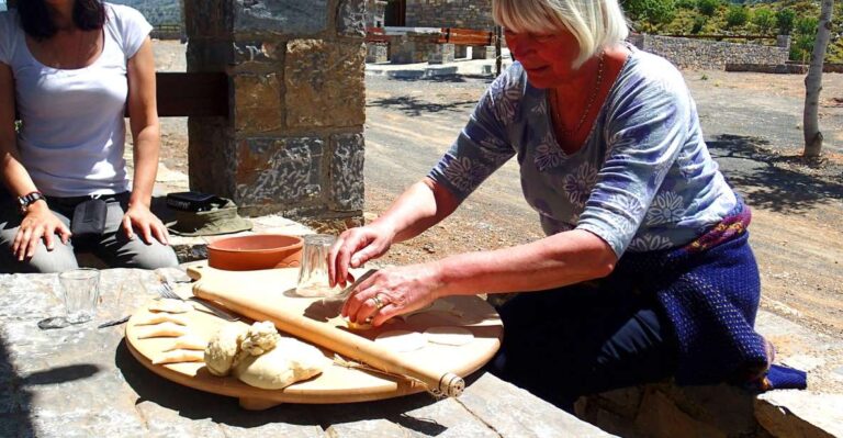 Heraklion: Cooking Workshop and Dinner at a Village House