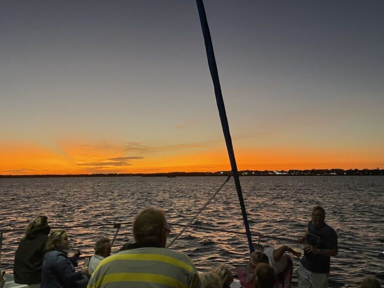 Hervey Bay Champagne Sunset Sail