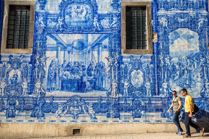 Highlights and Secrets of Lisbon Private Walking Tour