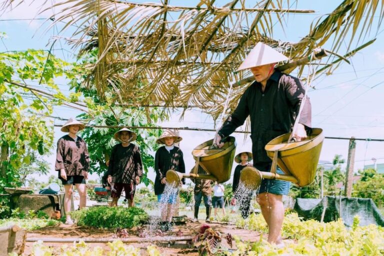 Hoi An Bicycle Tour – Farming – Cooking Class And Market