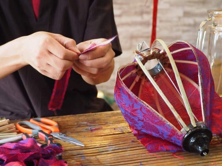 Hoi An: Foldable Lantern Making Class With Acrylic Painting