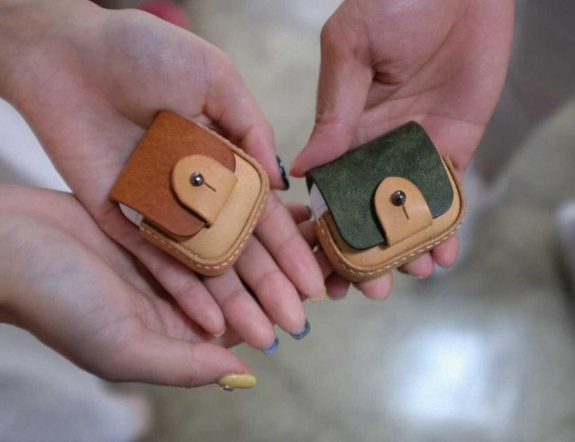 Hoi An: Handmade Leather Crafts Workshop (Starter Course)