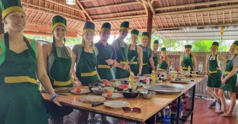 Hoi an : Market Tour & Cooking Class and Basket Boat Tour