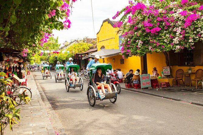 Hoi An Rickshaw Tour Private Exploring Old Town and Local Foods