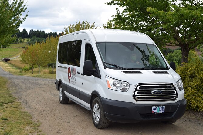 Hop On Hop Off Wine Tour Willamette Valley OR