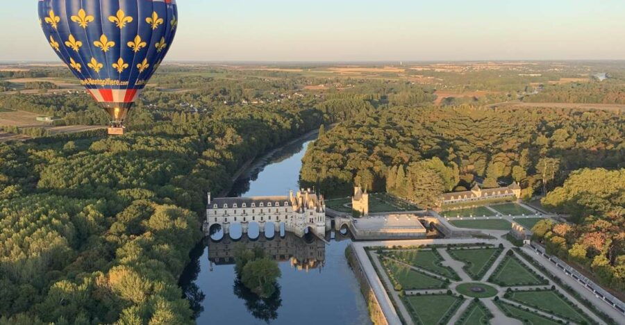 1 hot air balloon flight above the castle of chenonceau Hot Air Balloon Flight Above the Castle of Chenonceau