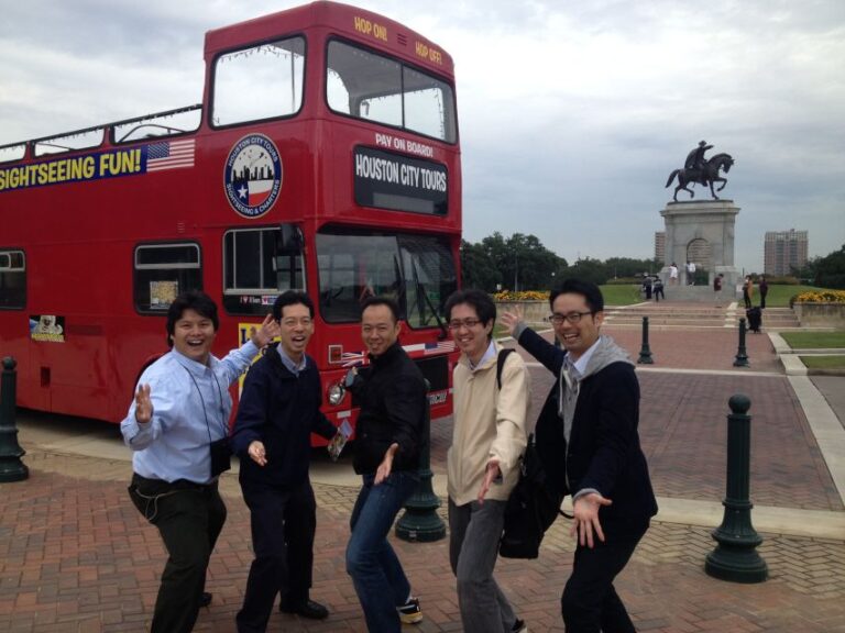 Houston: Guided City Tour by an Open-Top Panoramic Bus