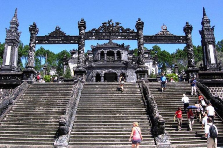 Hue City Tour and Dragon Boat Trip Small Group