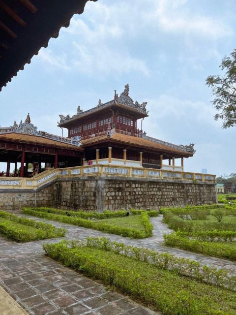 Hue Imperial Walking Tour With Tour Guide