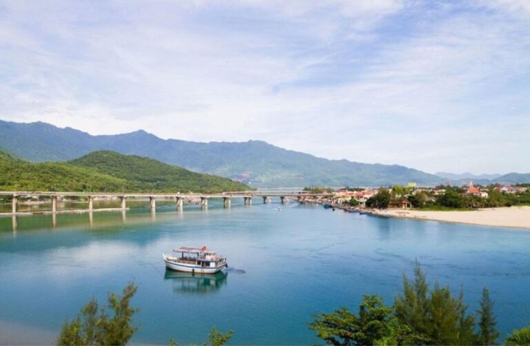 Hue To/From Hoi An Via Hai Van Pass by Private Car