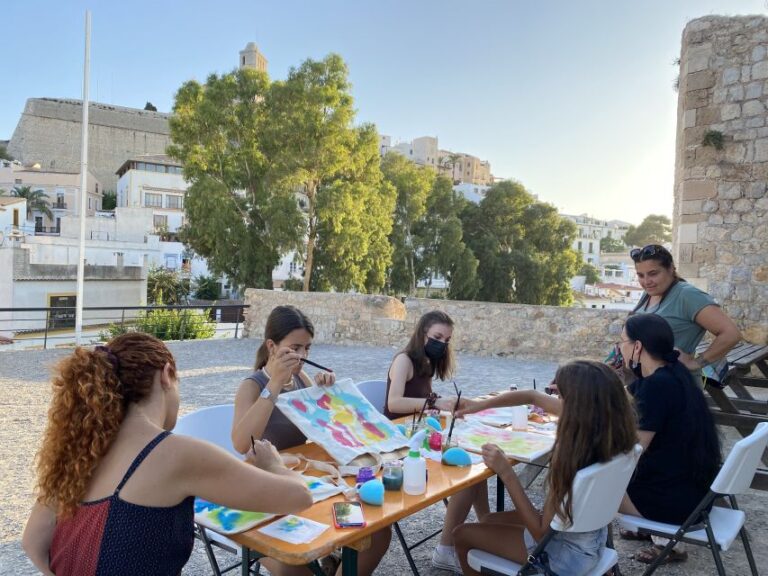 Ibiza: Walking Tour of Dalt Vila With Art Workshop