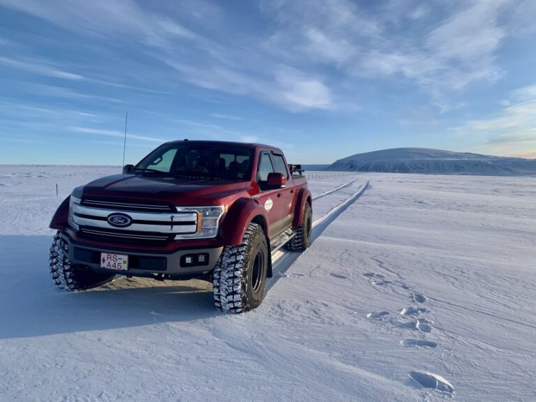 Iceland in a Nutshell, Private Super Jeep