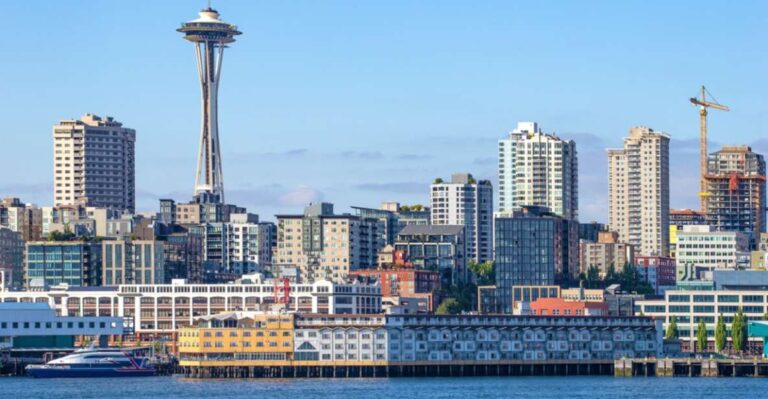 Iconic Seattle: City Exploration Game