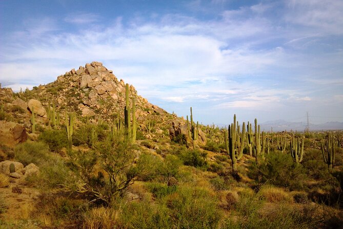 Iconic Toms Thumb Hiking Adventure in Scottsdale
