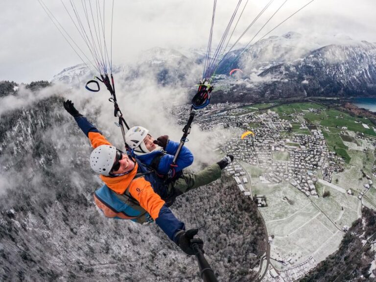 Interlaken: Tandem Paragliding Flight With Pilot