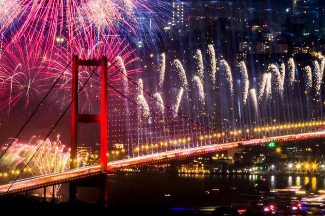1 istanbul new year party cruise trough bosphorus Istanbul New Year Party Cruise Trough Bosphorus