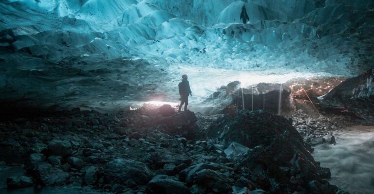 Jökulsárlón: Vatnajökull Glacier Ice Cave Guided Day Trip