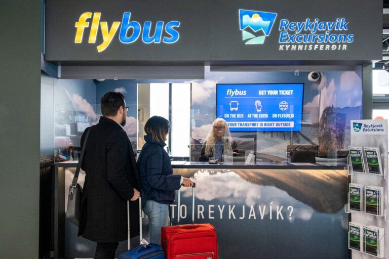 Keflavik Airport (Kef): Bus Transfer To/From Reykjavik