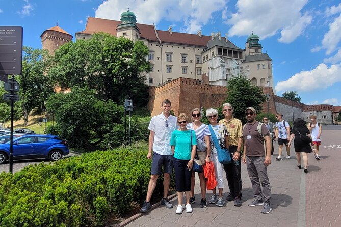 Krakow Airport Transfer With Private Krakow City Tour