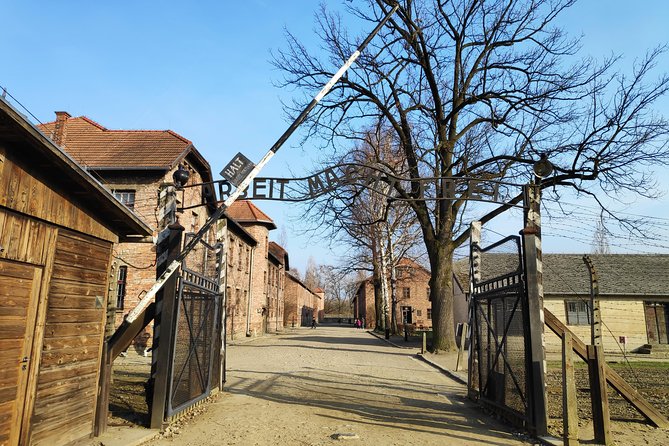 Krakow to Auschwitz Birkenau and Salt Mine 1 Day Tour FREE Ebook