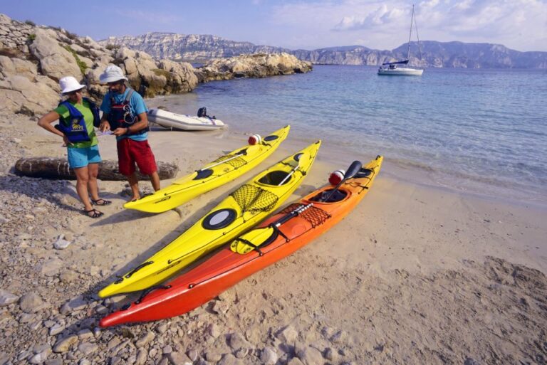 La Ciotat: Calanques National Park Guided Kayak Tour