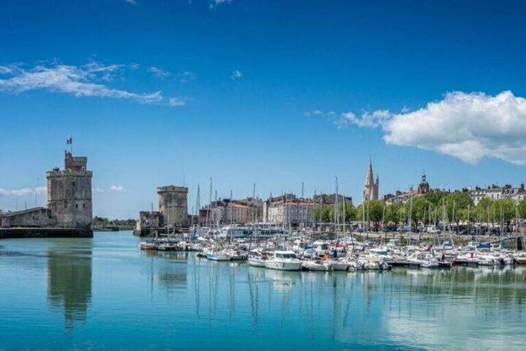 La Rochelle : Private Custom Walking Tour With a Local Guide