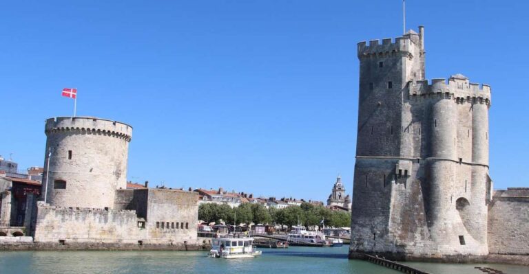 La Rochelle: Private Guided Walking Tour