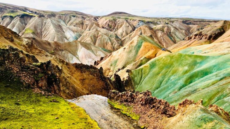 Landmarks From Above: Helicopter Tour With Geothermal Bath