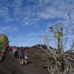 1 lanzarote hike across timanfayas volcanic landscapes Lanzarote: Hike Across Timanfaya's Volcanic Landscapes