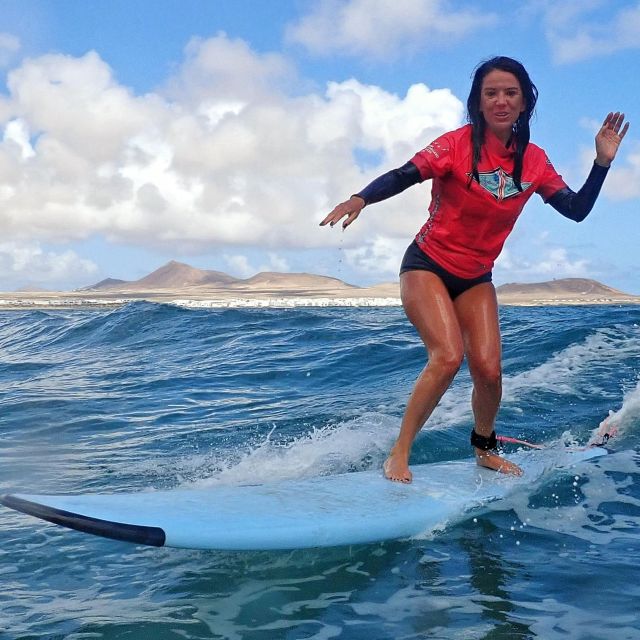 Lanzarote: Longboard Surf Lesson on Famara Beach All Levels