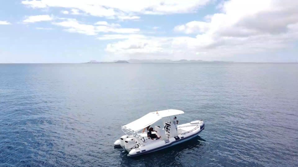 1 lanzarote private boat trip 230h Lanzarote: Private Boat Trip 2:30h