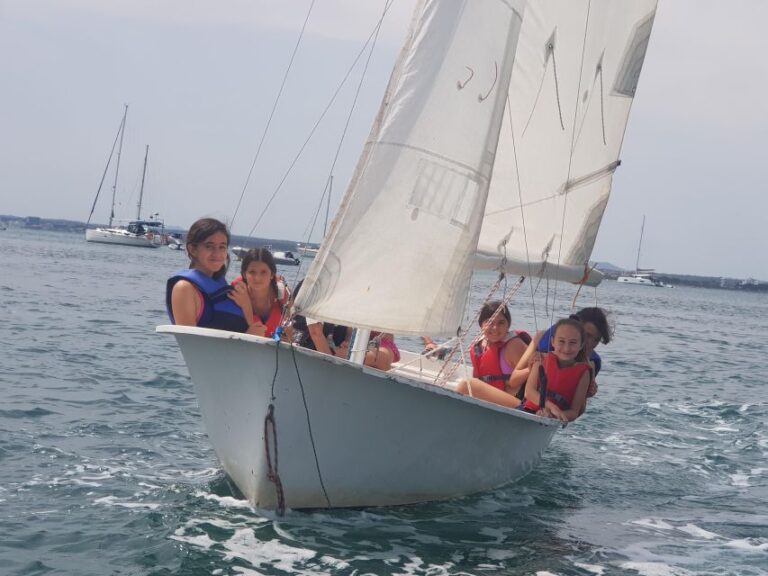 Light Sailing Experience With Instructor