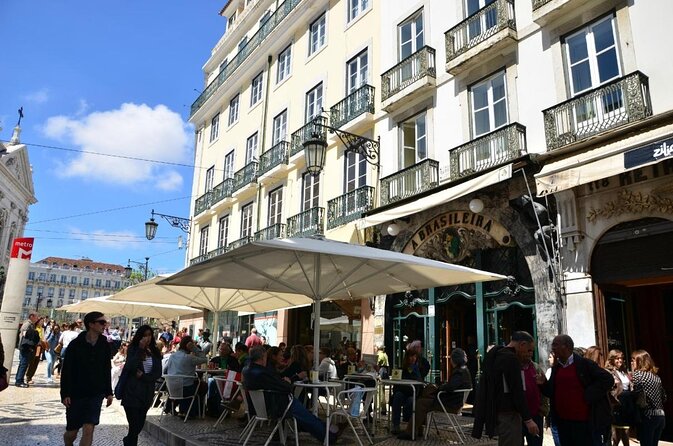 Lisbon 3-Hour Bohemian Walking Tour of Chiado and Bairro Alto