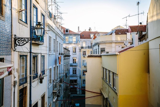 Lisbon: Book A Local Host For 6 Hours
