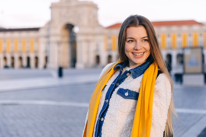 Lisbon : Private Professional Photoshoot at Praça Do Comercio