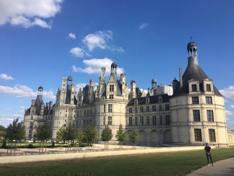 Loire Valley Castles: VIP Private Tour From Paris 3 Castles