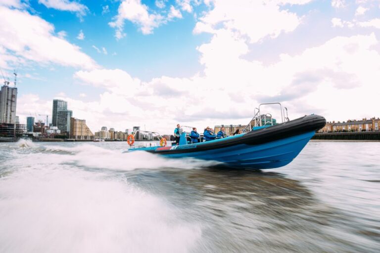 London: Bond for Day Tour – All Inclusive & Speedboat