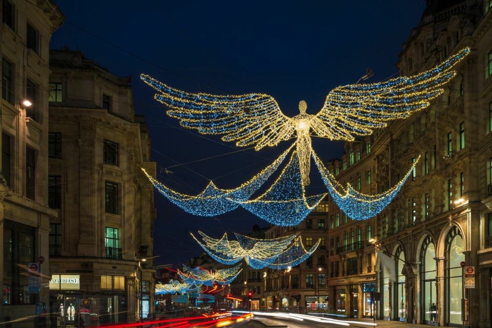 London: Christmas Eve City Tour With Dinner & Midnight Mass