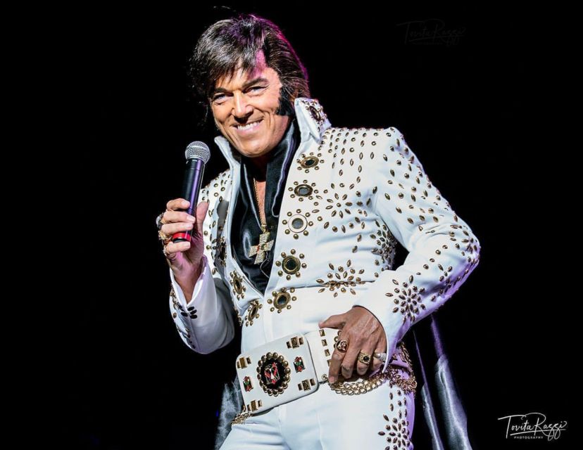 London: Dinner Cruise With Elvis Tribute on the Thames River