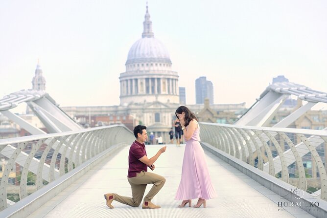 London Engagement / Secret Marriage Proposal Near St Pauls Cathedral