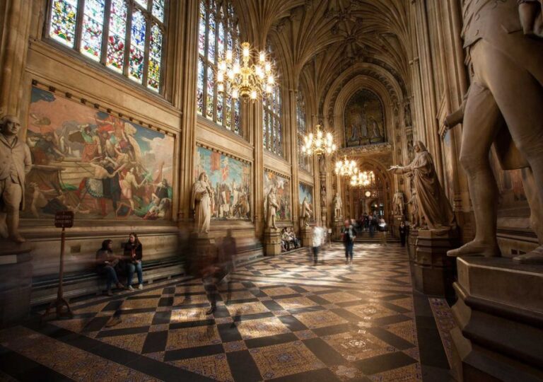 London: Guided Tour of Houses of Parliament & Westminster