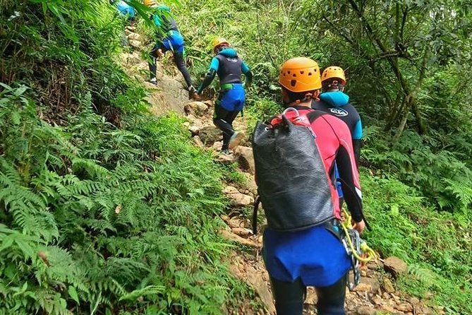 Love Waterfall Canyoning