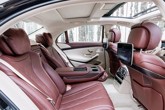 Luxury Car Departure From Central London to London Luton Airport